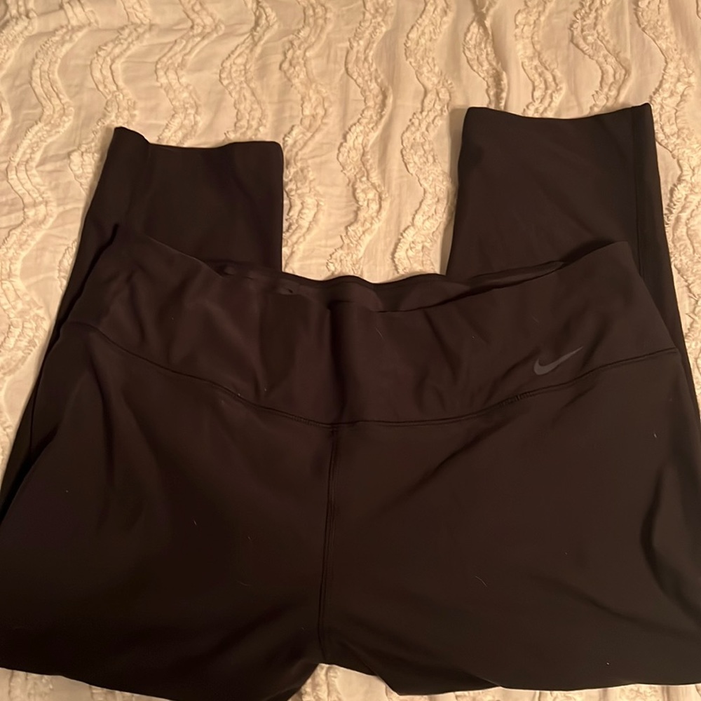 Nike Dri fit Capri leggings